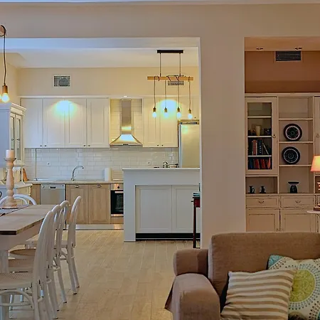 Alba Chiara Уранополис